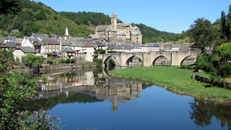 LE LOT ENTRE LE BARRAGE DE CASTELNAU ET ESTAING